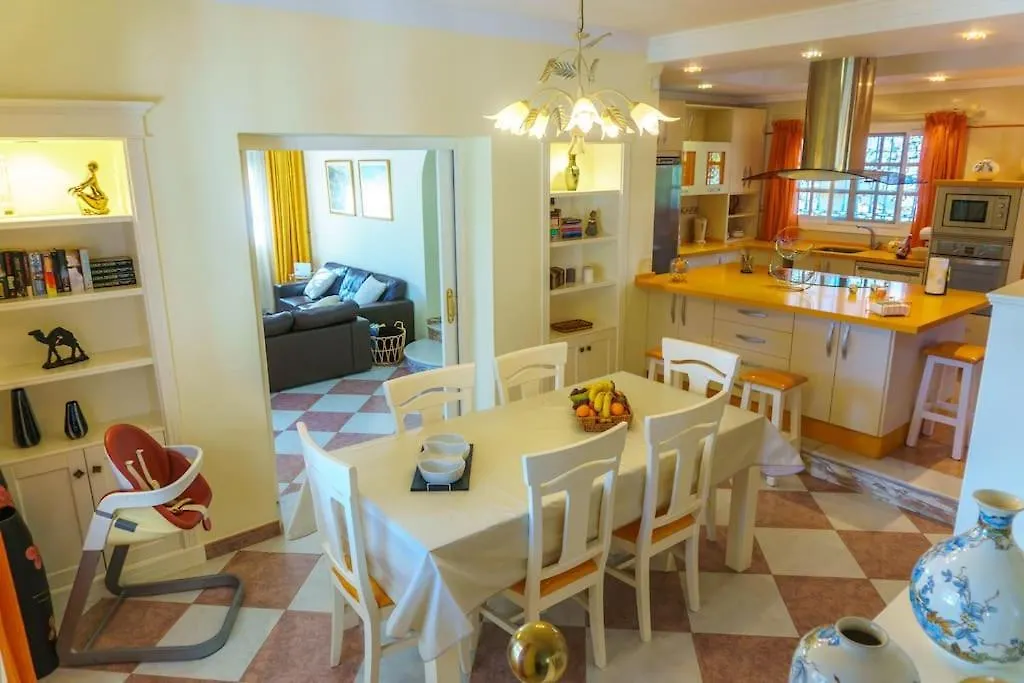 Villa Puerto De La Luz 미하스